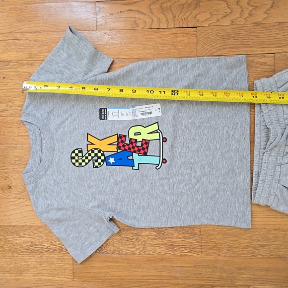 OKIE DOKIE TODDLER BOYS GRAY SHORT SLEEVE SKATER TEE SHIRT & SWEATPANTS 5T - Picture 8 of 13
